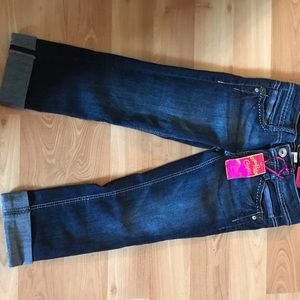 Jr’s Candies Capris